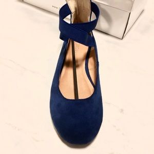 Strappy lightweight ballet flats